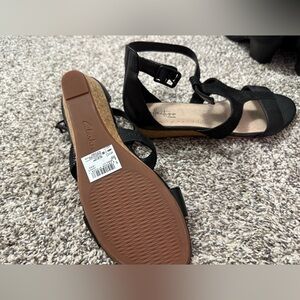 Clarks Black Sandals Comfortable Stylish Footwear